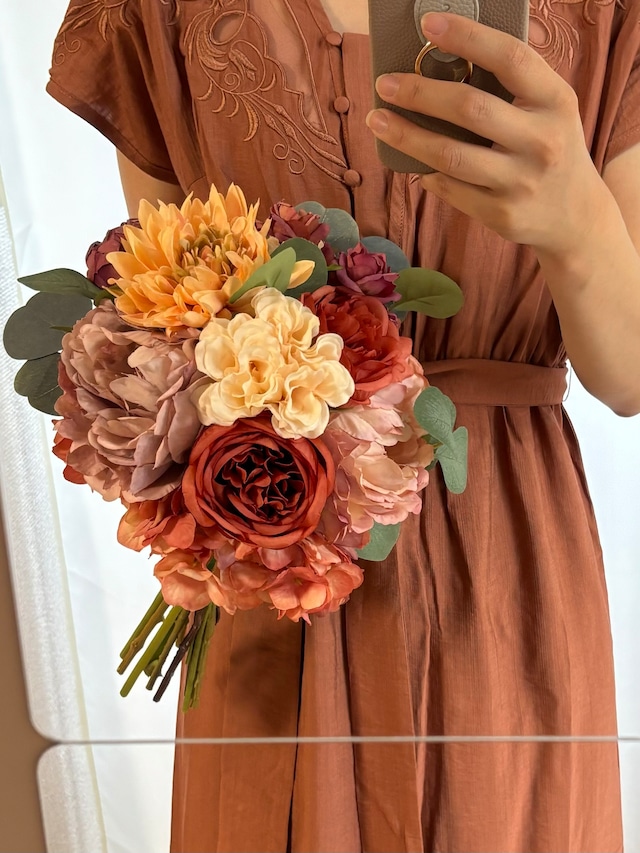 色＆花材で季節感たっぷり！「秋冬婚のブーケ」実例集ゼクシィ