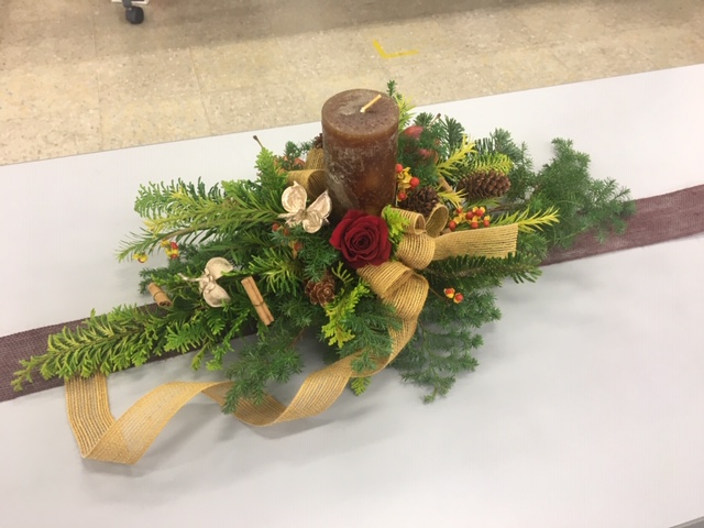 アドベントキャンドルのクリスマスアレンジ - はなどんやマガジン