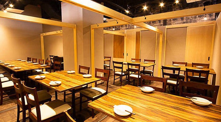 活食・隠れ酒蔵 かけはし すすきのA 南5条より北、駅前通りより東 北海道のスナック・バー・パブ・クラブ・ラウンジ・居酒屋 ・ホテル・宿泊施設・飲食店検索サイト