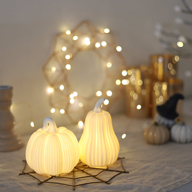 パンプキンカー デコレーション、明るいLEDライト付きハロウィン庭用大型インフレータブル、リモコン操作で屋外イベントやパーティー、男 ソーラーライトハロウィンパンプキン ガーデニング ステークランプ お祭り装飾 屋外装飾 ジャックオランタン 通路ライト 防水 屋外