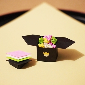 折り紙2枚でできる！ひな祭り『ぼんぼり』の作り方♡