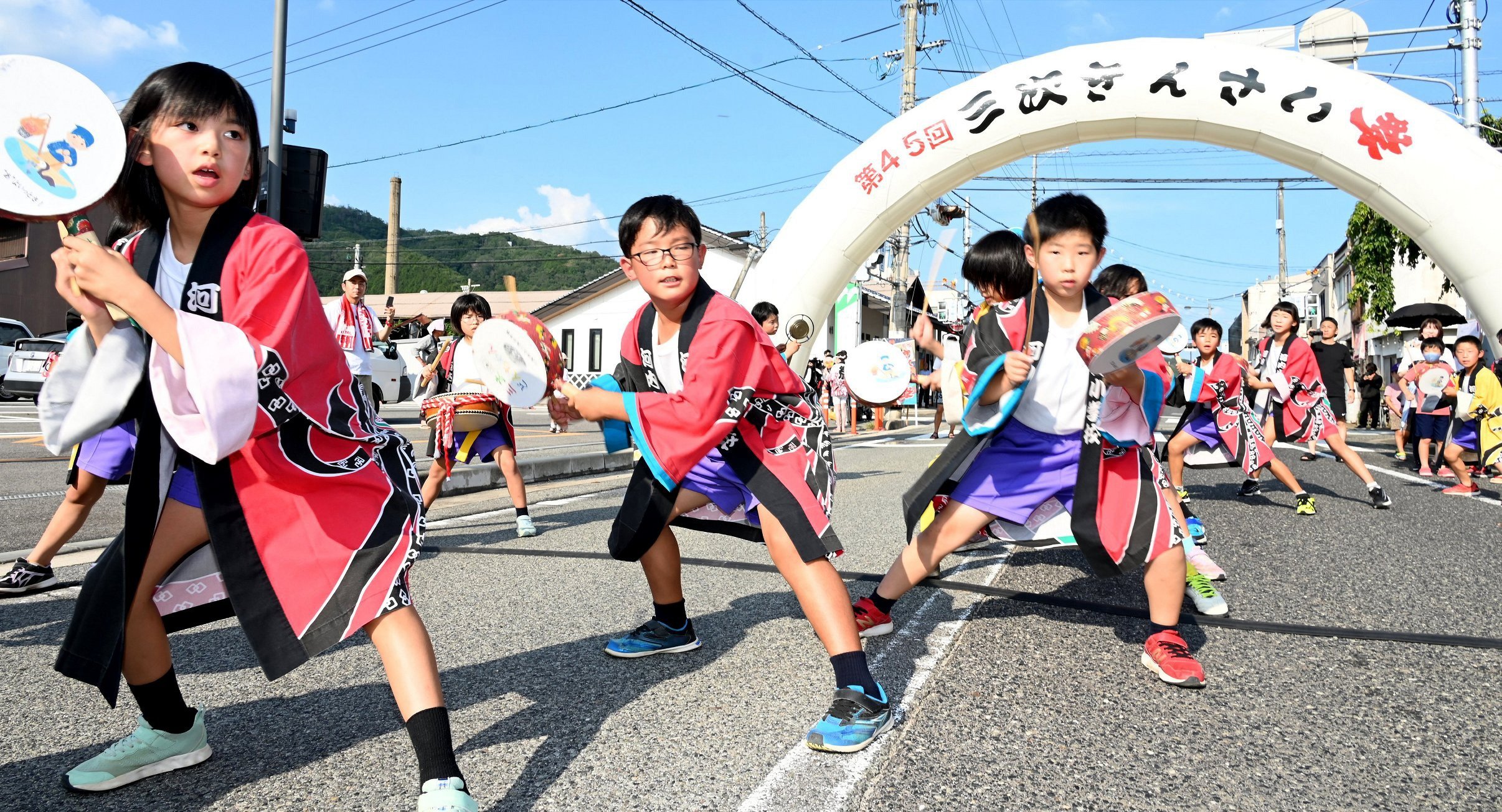 お知らせ ２３日はどんちゃん祭りに参加するため夜営業はお休みします。 ２６日はお休みさせて頂きます。 よろしくお願いします