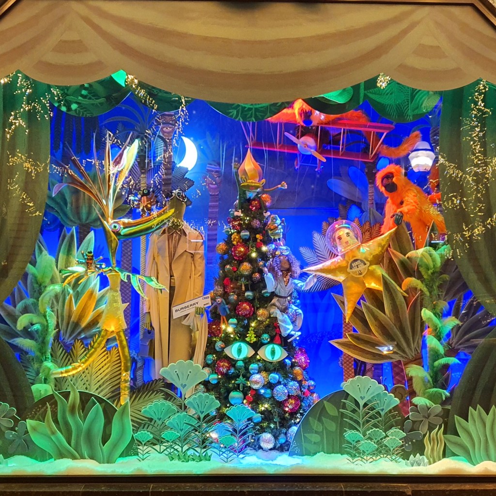 銀座・和光 AR・NFTを駆使した、リアルとデジタルで体験するクリスマス ウインドウディスプレイ株式会社 和光のプレスリリース