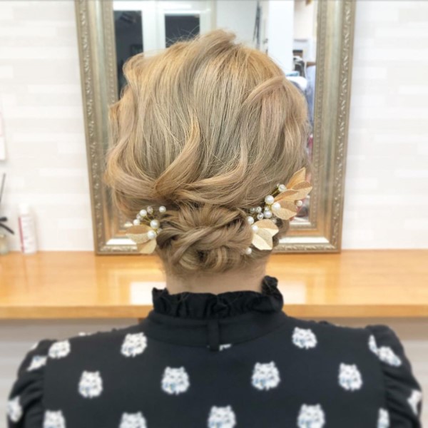 自分でできる！ショートヘアの簡単「結婚式・二次会用アレンジ」6つ