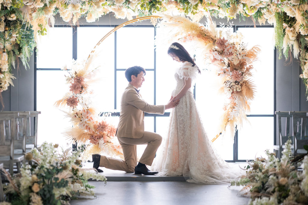 シリーズ累計25万部『たった今考えたプロポーズの言葉を君に捧ぐよ。』に新ミニ拡張『死語オジサン』、一人称変更セット『私とあなた』発売！株式会社クラグラのプレスリリース