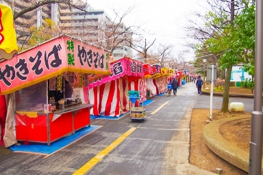 祭りの露店夜景・: 道東散策日記