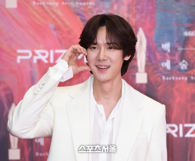 ユ・ヨンソク、41歳で結婚発表！花嫁は大企業の後継者！？ - YouTube