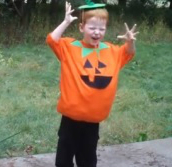 ハロウィンにちなんだ手作り仮装アイデア〜冠、帽子、マントにステッキなどいろんなアイテム大集合！〜保育と遊びのプラットフォーム ほいくる