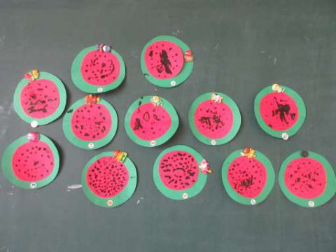 スイカの七夕飾りを製作しました♬〖七夕飾り製作２〗保育所ひよっこパーク知多岡田園のブログ園だより