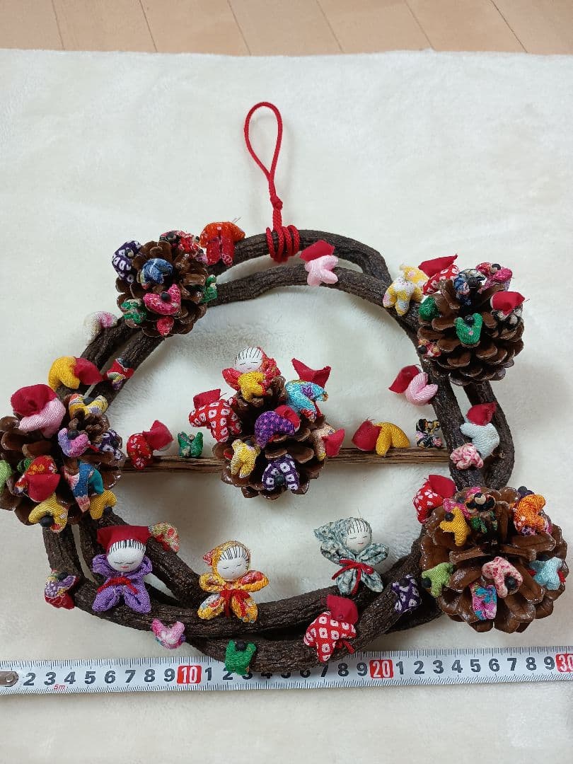 かわいい松ぼっくりのリースの作り方✳︎ダンボールと松ぼっくりで作る✳︎ 母の日のプレゼントにも✳︎ 初めてでも簡単✳︎ほぼ100均材料で✳︎ Howto make a Pinecone wreath