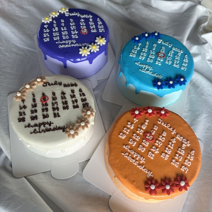 素敵なオーダーありがとうございます📅 カレンダーケーキは15cmからのご対応になります！お問い合わせやご予約は必ずハイライトを確認後dmまでお願い致します！ cafe ROA 📍福岡県福岡市中央区赤坂 3-9-31 1F福岡カフェカレンダーケーキ福岡ケーキお誕生日ケーキ