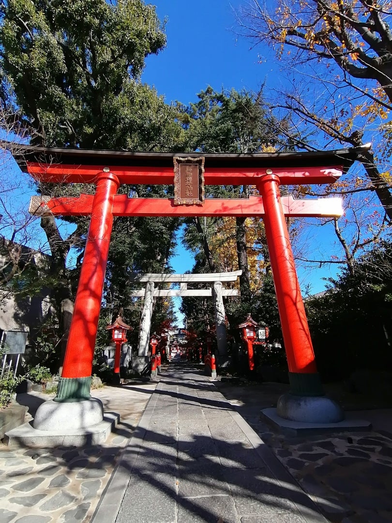 馬橋稲荷神社の七五三 ご予約受付中です。 授与所、電話にてお問い合わせください。 03-3311-8588 ◎馬橋稲荷神社は一件ごとに御祈願を行います◎貸衣装プランも承っております。 ※3歳 男女 5歳7歳、お母様、お父様用あり馬橋稲荷神社稲荷神社神社馬橋稲荷神社の