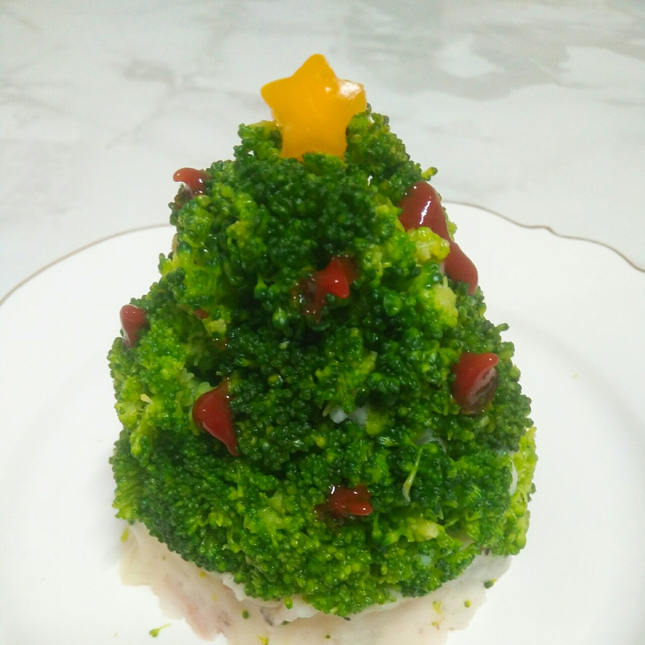 クリスマスツリーのポテトサラダTikTok