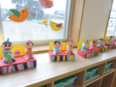 毛糸のひな祭りリース 工作 明日の介護をもっと楽しく 介護のみらいラボ 公式