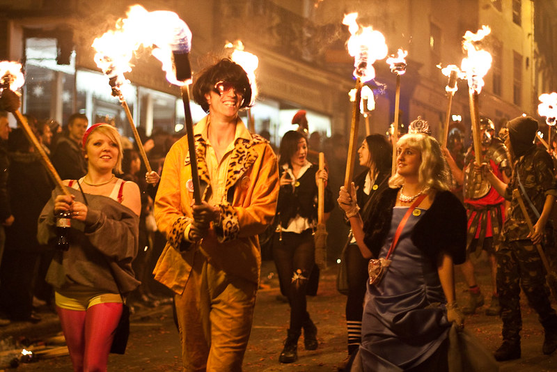 House of Pottery: Letter from EnglandGuy Fawkes Nightイギリスの花火の日