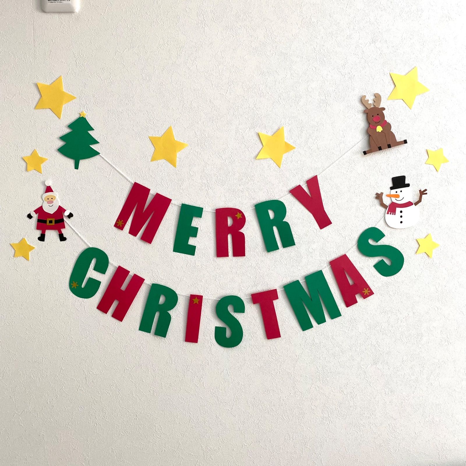 クリスマスのフリー素材:フレーム;merry X'mas の手書き文字とリボンとラインとブラウンの薔薇の飾り枠;640×480pix無料素材とwebデザイン・DTP・動画制作 tigpig