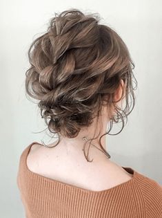 ショートヘア必見！不器用でもできる「結婚式用セルフヘアアレンジ」8選