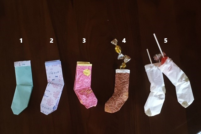 縫わずに簡単！子供とクリスマスソックス・靴下を手作り 作り方&あんふぁん