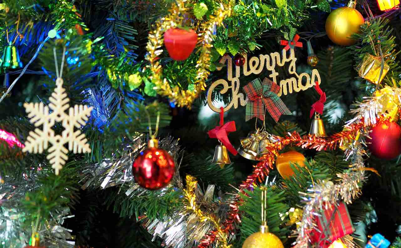 フランス語で挨拶とメリークリスマスカードテンプレート。ジョワイノエル。Premiumベクトル素材