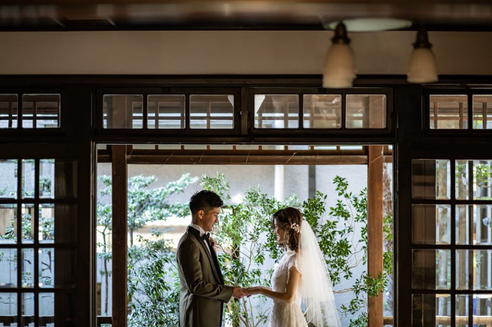 新型コロナで結婚式はどうするのがベスト？時期や対策など詳しく！ニュース