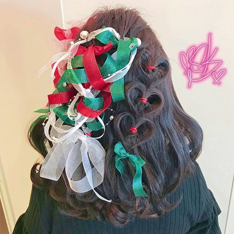 クリスマスヘア はじめました ＰＪＭ🐰クリスマスヘアー クリスマスヘアアレンジ ツリーヘア3プルスローブレイド3プルスルーブレイドプルスローブレイド 女の子ヘアアレンジ幼稚園ヘアアレンジ 登園ヘア子供ヘアアレンジ 簡単ヘアアレンジ