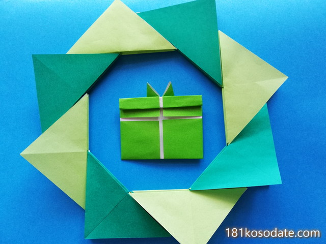 12月工作 折り紙 可愛いクリスマスリースの簡単な折り方 制作・創作 Origami Christmas wreath高齢者レクshigeyuki.net