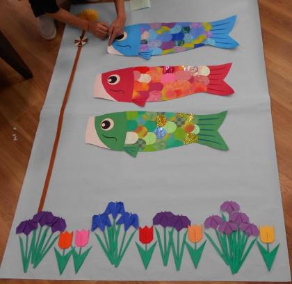 淀川 5月のカレンダー作り 金太郎と鯉のぼりデイサービスセンターナービス淀川施設ブログ有料老人ホームを大阪でお探しならALSOKジョイライフ