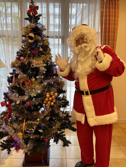 クリスマス会職員の出し物株式会社ケアサービス・まきの実