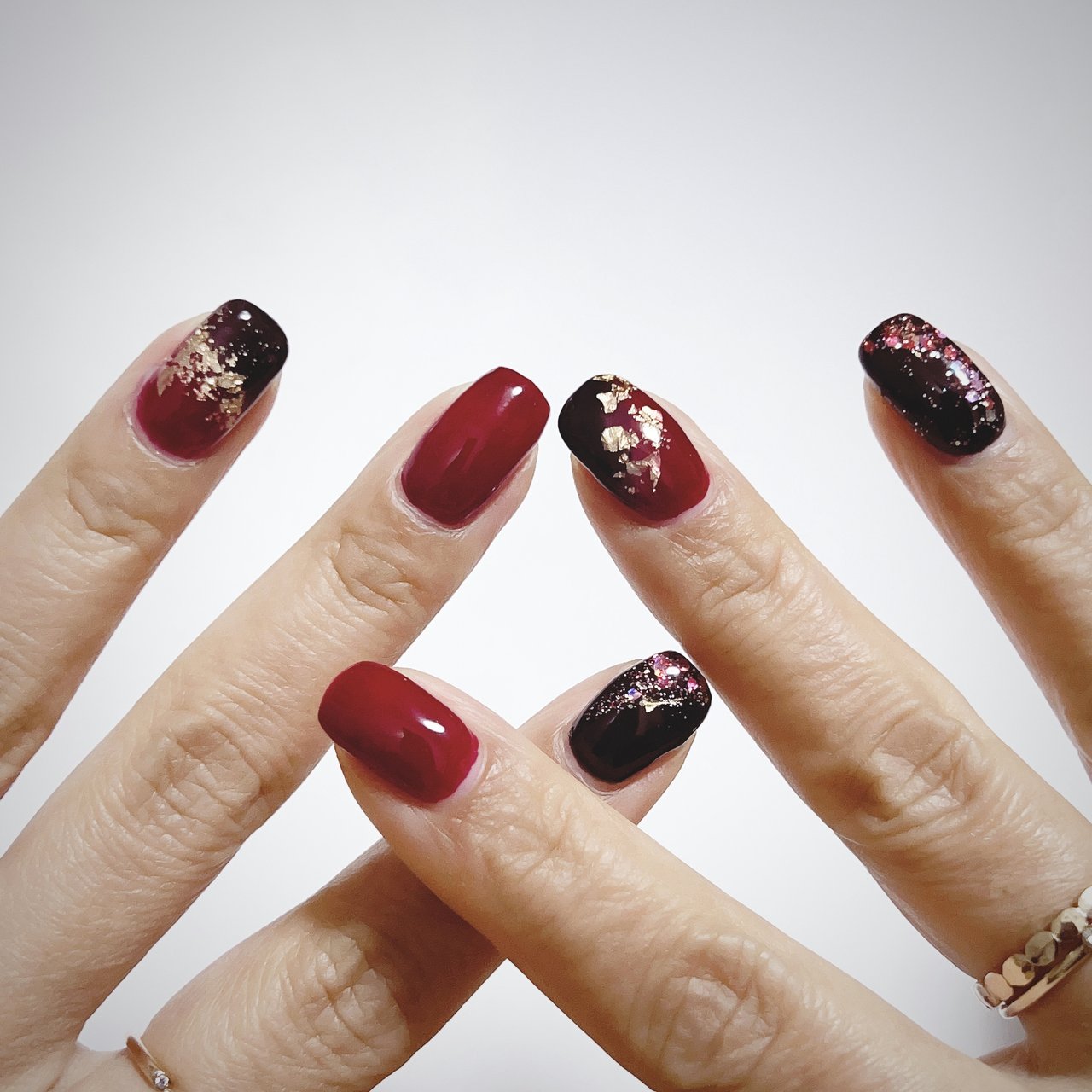 赤ネイルのネイルデザイン シェルズコートnail for allの口コミ - お正月〜成人式にぴったりな 梅の花ネイルの塗り方♡ byaiainail_@セルフネイル 脂性肌LIPS