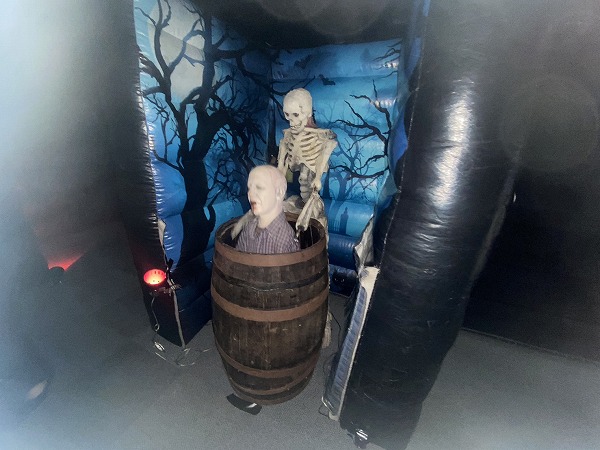 学級レク「お化け屋敷」〜1学期のお楽しみ会にぴったり！〜サンソンの「レクで学級をHappyに！」