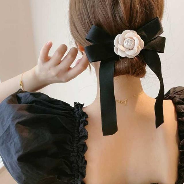 夏祭りは華やかに♡上品ワンピや浴衣にマッチする〝簡単お団子アレンジ〟 - LOCARI ロカリ