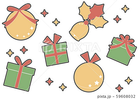 部屋の中にあるクリスマスツリーとプレゼントボックス 10179009490 の写真・イラスト素材アマナイメージズ