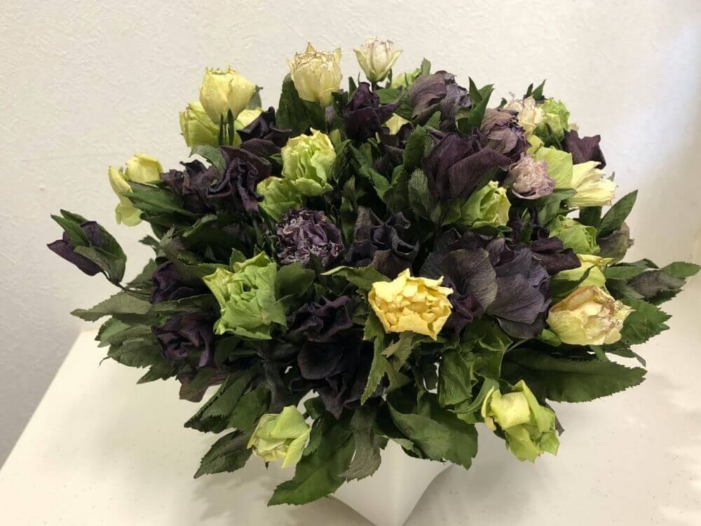 造花・アーティフィシャルフラワー花束＆トスブーケ バラ＆クリスマスローズミックスブーケ ピンク系 造花・アーティフィシャルフラワー専門店 あーとみゆき