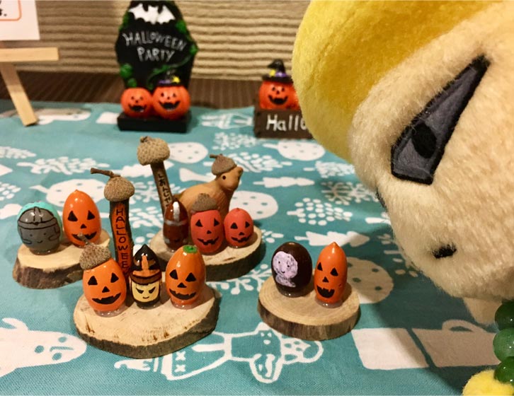 秋の気配と「ハロウィンのかぼちゃ・松ぼっくり・どんぐりトトロ」のコラボ！？のことはにゃ！☆手作りおもちゃ箱☆ 牛乳パック等で簡単工作