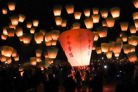 2025年版 タイ・コムローイ祭りの起源や見どころ、参加方法についてご紹介！株式会社アミナコレクション