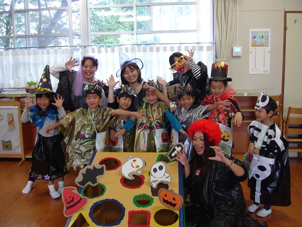 ハロウィン行事におすすめの遊び・ゲーム11選 遊び方・ねらい解説 保育士・幼稚園教諭のための情報メディア ほいくis ほいくいず