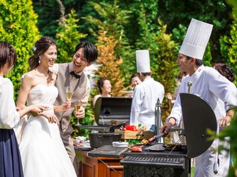 牧場を舞台に仲間と作ったアウトドアウエディング 結婚式実例集 ゼクシィ