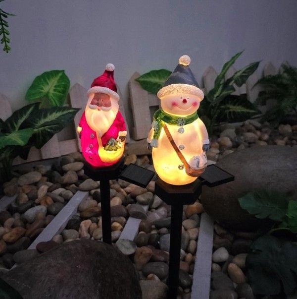 Aovciust ソーラークリスマスツリー 屋外クリスマスデコレーション 通路ライト 80個のC6マルチカラーライト付き 防水 庭や屋外の装飾に 4個