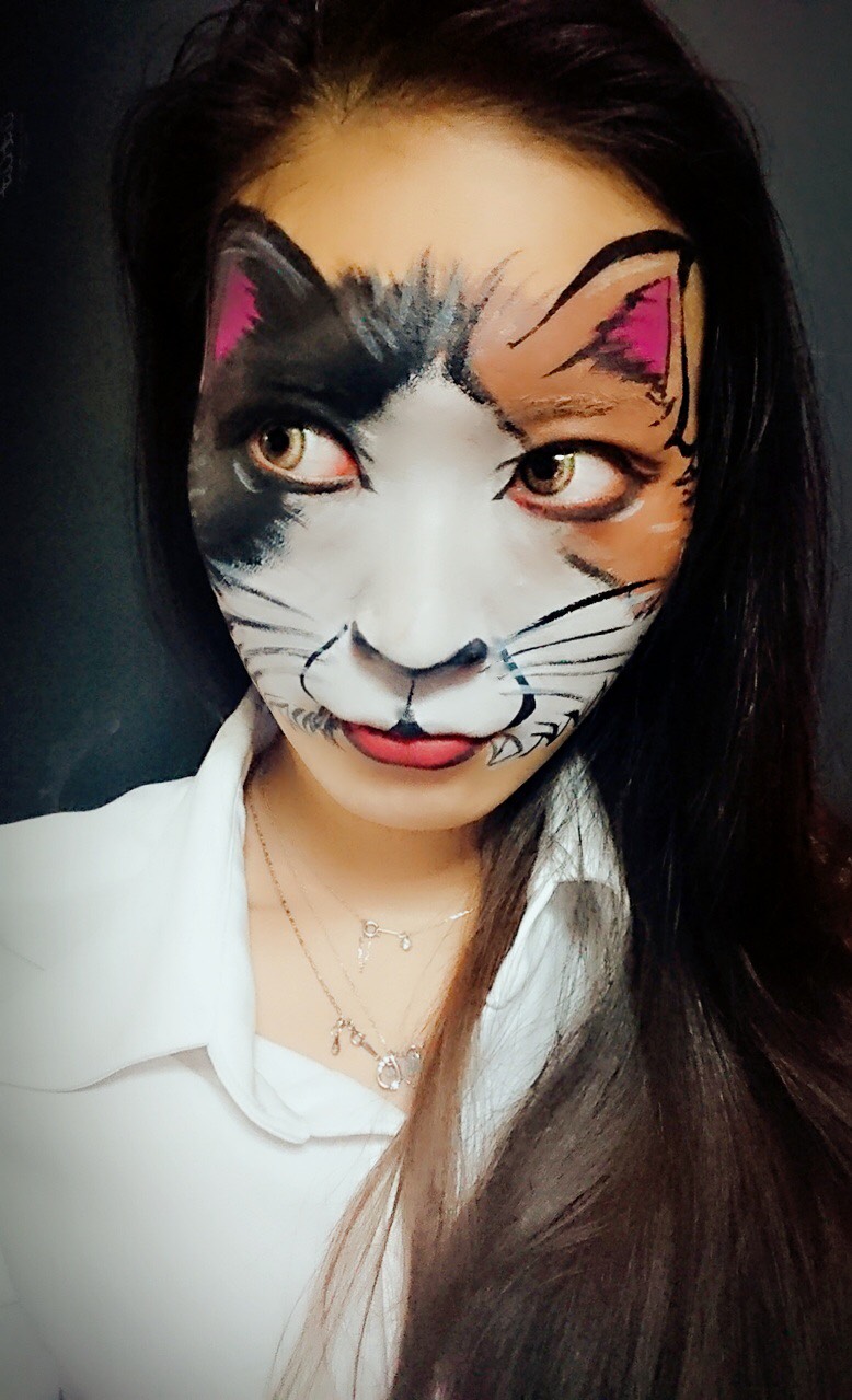 肌に優しいコスメで黒猫ハロウィンメイクおしゃれに暮らそうCheer!SDGs