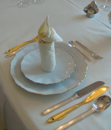 ナフキンの折り方 バラ編 結婚式・テーブルコーディネート定番- 鳥取三朝のせんたく屋 有限会社 山内