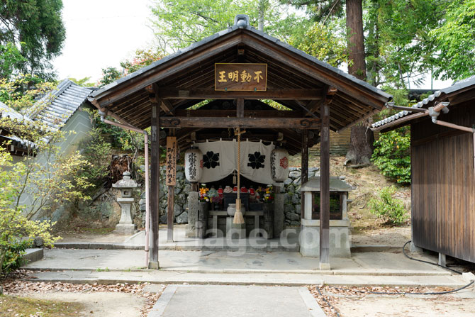 大阪ミナミのパワースポット 法善寺横丁・水掛不動尊 を徹底紹介 Welove大阪・大阪のグルメ、イベント、観光、お土産情報サイト