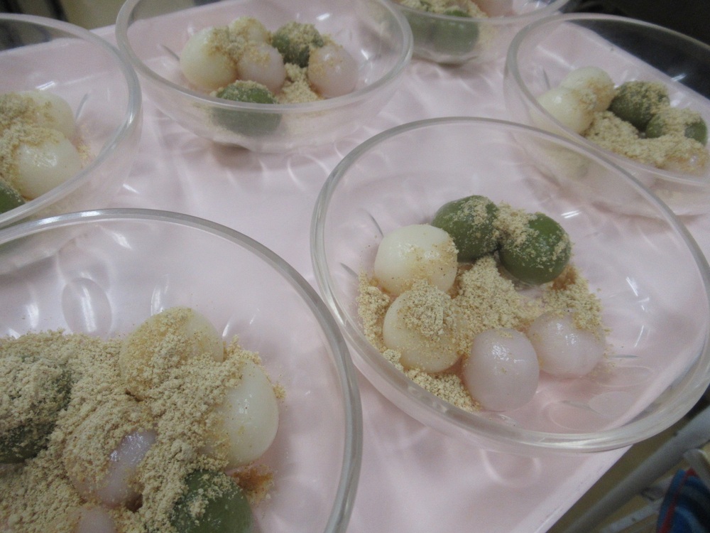 ひな祭りおやつ🎎ひな祭り ひしもち風ケーキ 保育園おやつ 保育園栄養士