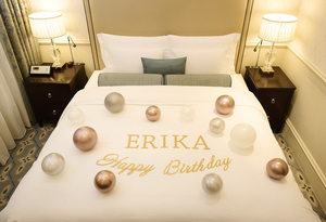 楽天市場 誕生日 飾り付け 発光体ライトパーティーグッズ ：パーティー・イベント用品<ホビーの通販