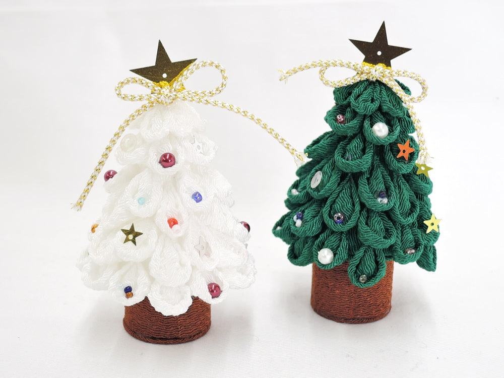 Xmasツリー つまみ細工つまみ細工 クリスマスツリーの作り方。 つまみ細工ハンドメイドクリスマスツリー