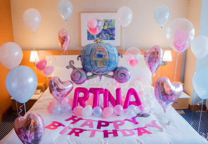 バルーン業者に頼むとお誕生日のバルーン装飾料金ってどのくらい？ホテルサプライズ バルーン装飾はアニプラバルーンへ