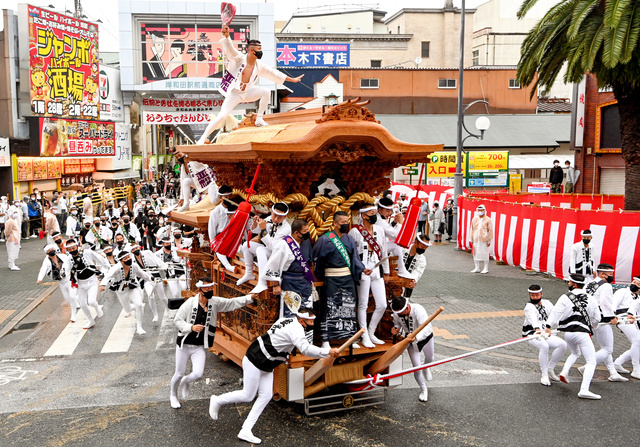 2022岸和田だんじり祭り_本宮_昼のようす岸ぶら