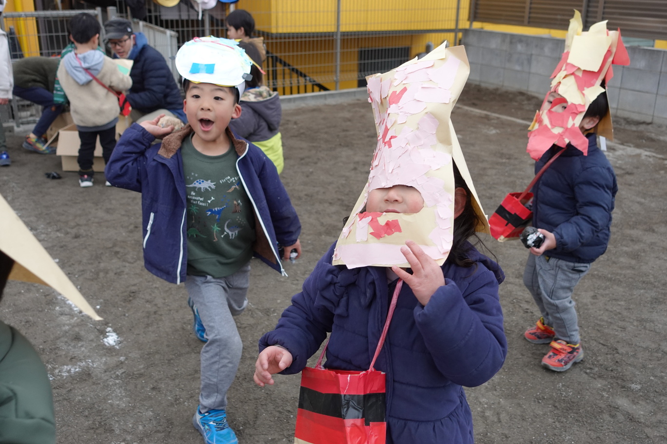 鬼は外！福は内！」節分豆まき大会 – 東根市立東部こども園