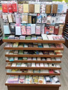 ギフトボックスは100均セリアやキャンドゥ・ダイソーで売ってる？売り場も解説100均好きのずんだもん