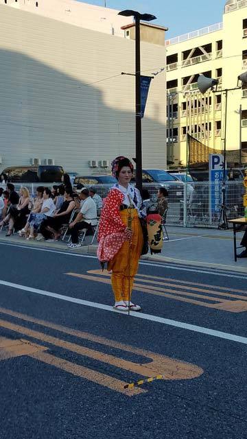 新盆の家回る、じゃんがら念仏踊り 福島・いわき - YouTube