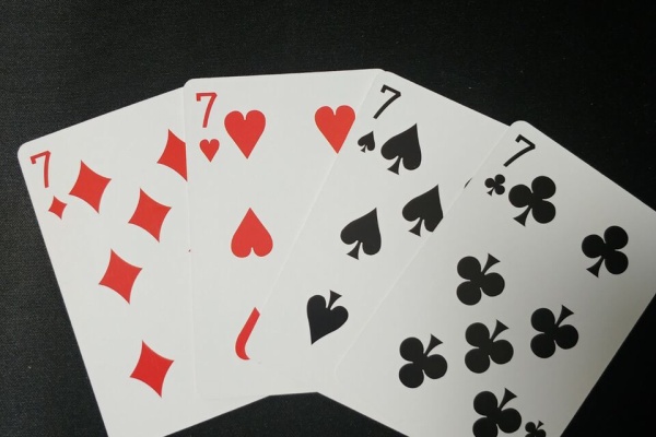 あなたにぴったりのトランプゲームは？遊べる人数に合わせてルールを紹介 - トランプゲーム.jp